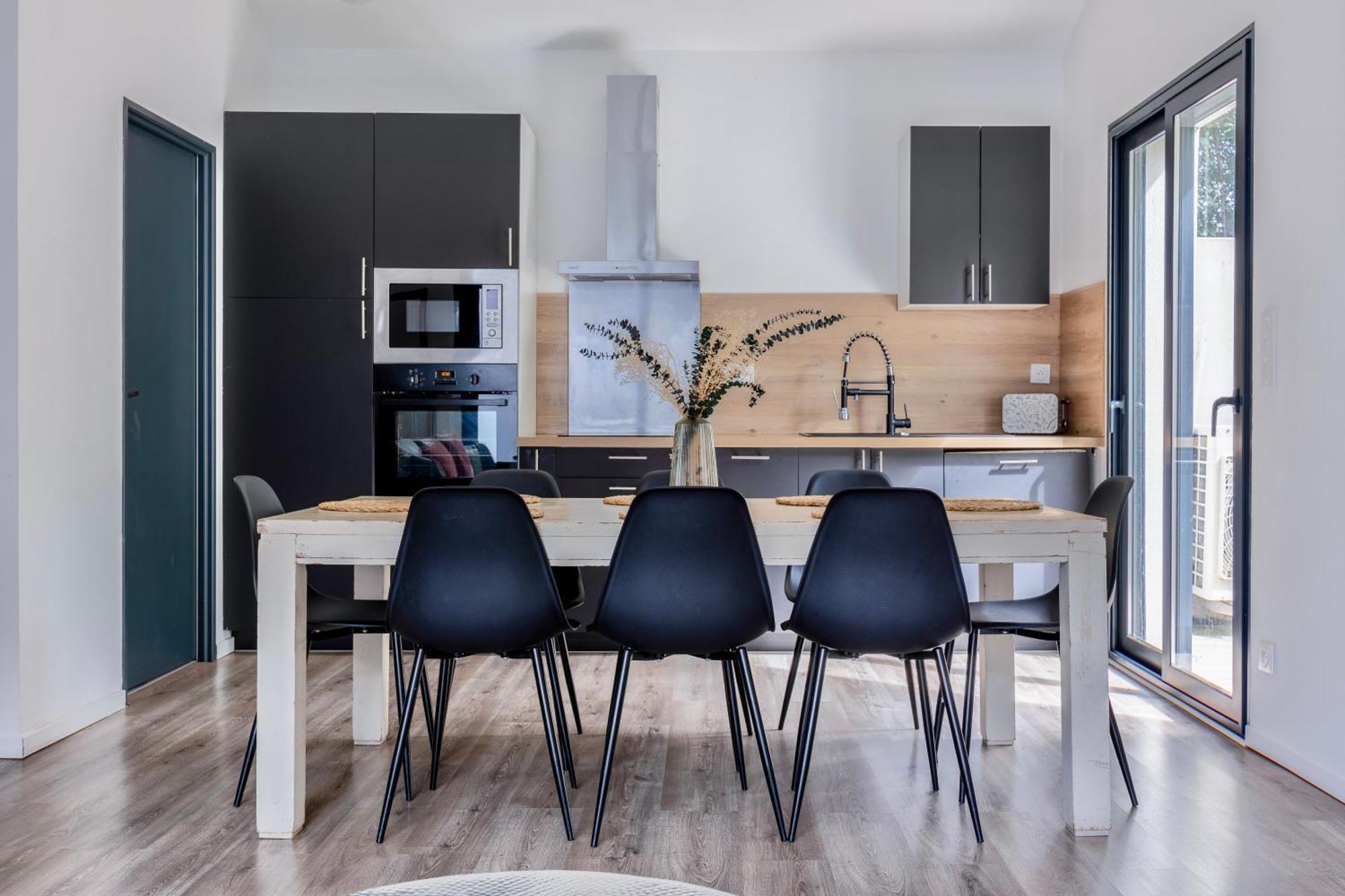 Maison T4 Climatisee Avec Jacuzzi A Lagord Exteriér fotografie